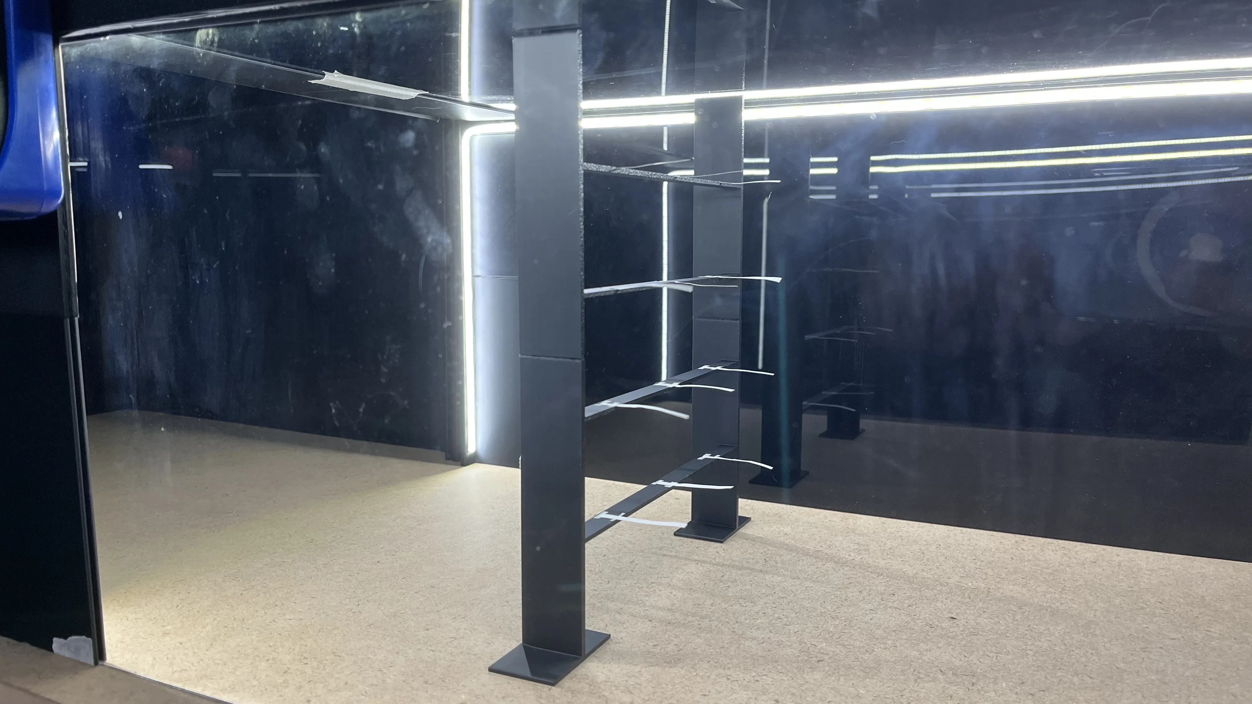 Penultimate tuft testing structure