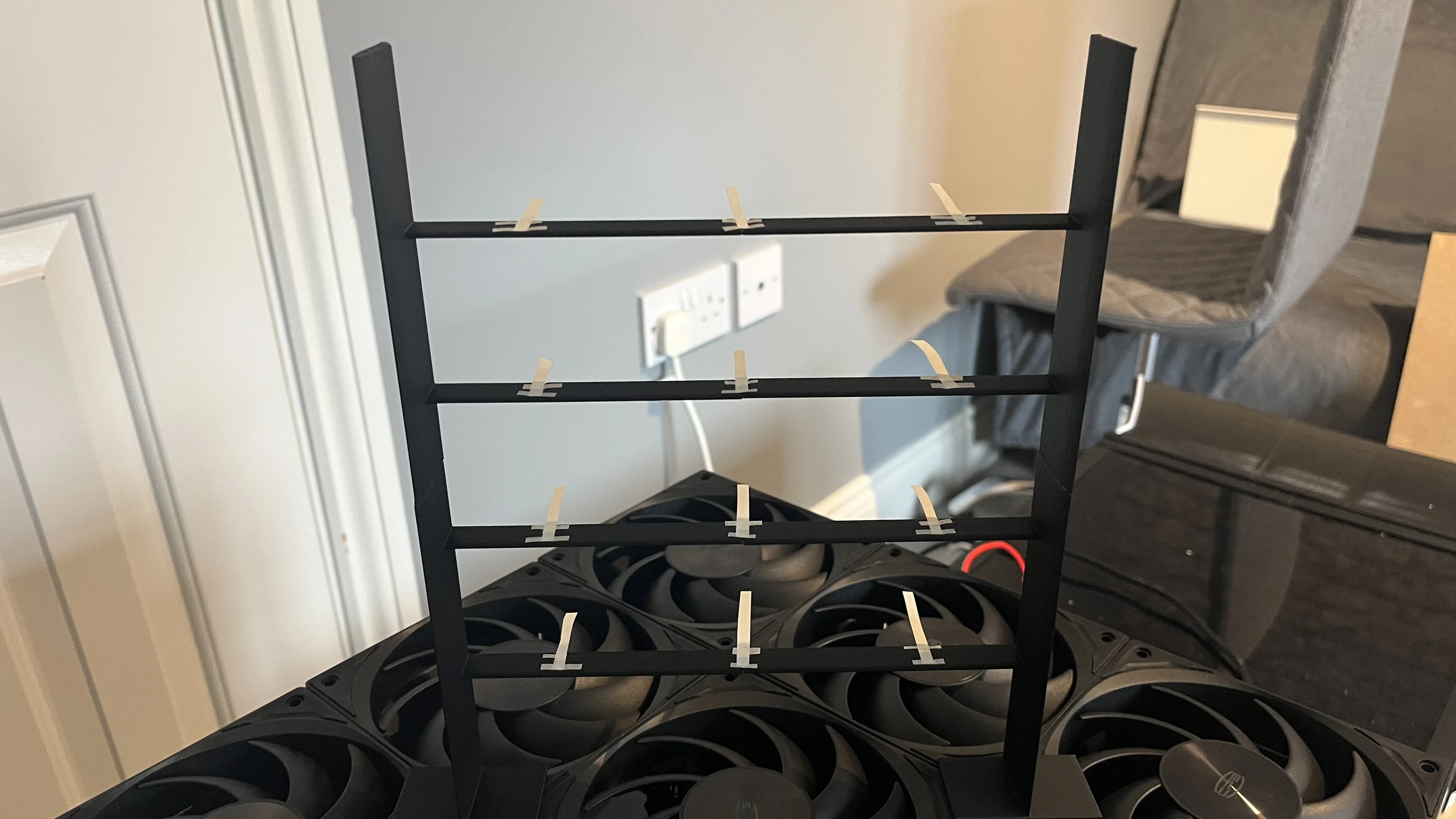 Penultimate tuft testing structure