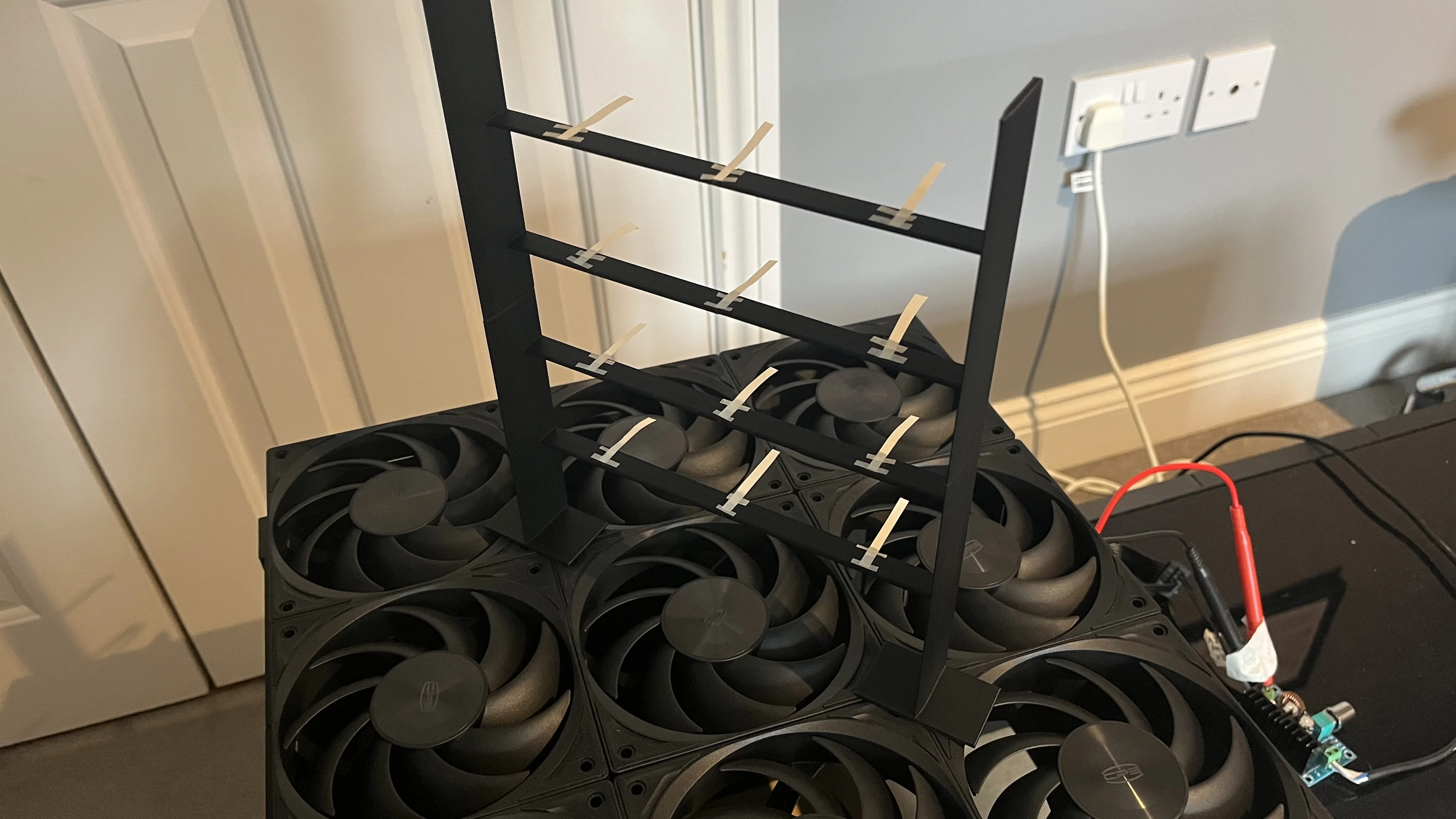 Penultimate tuft testing structure